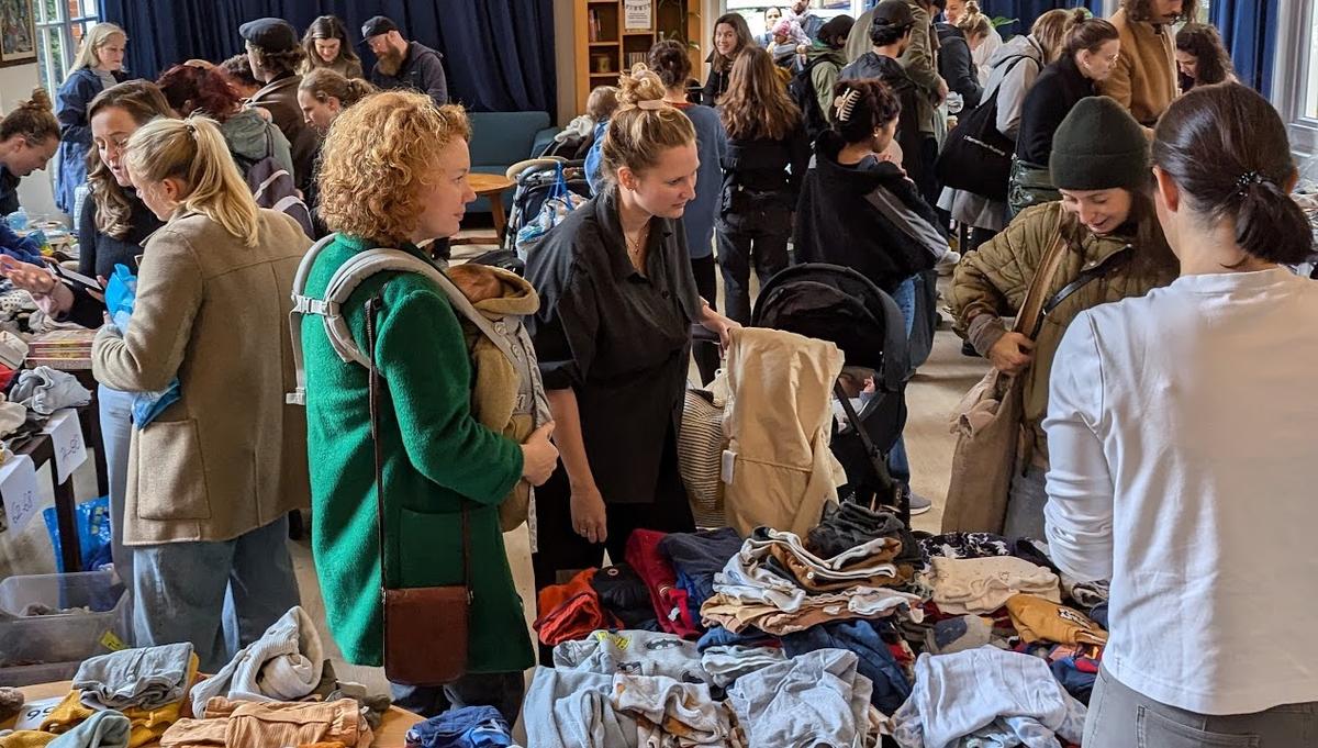 Community €2 Sale